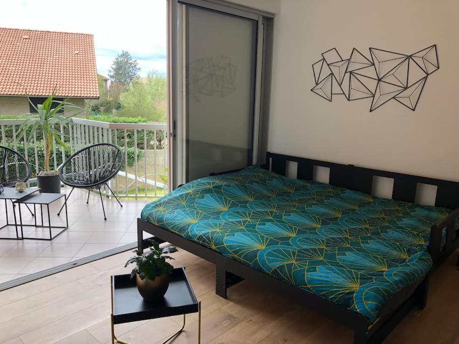 Studio Moderne, Terrasse Et Parking Romans-sur-Isere Exterior photo